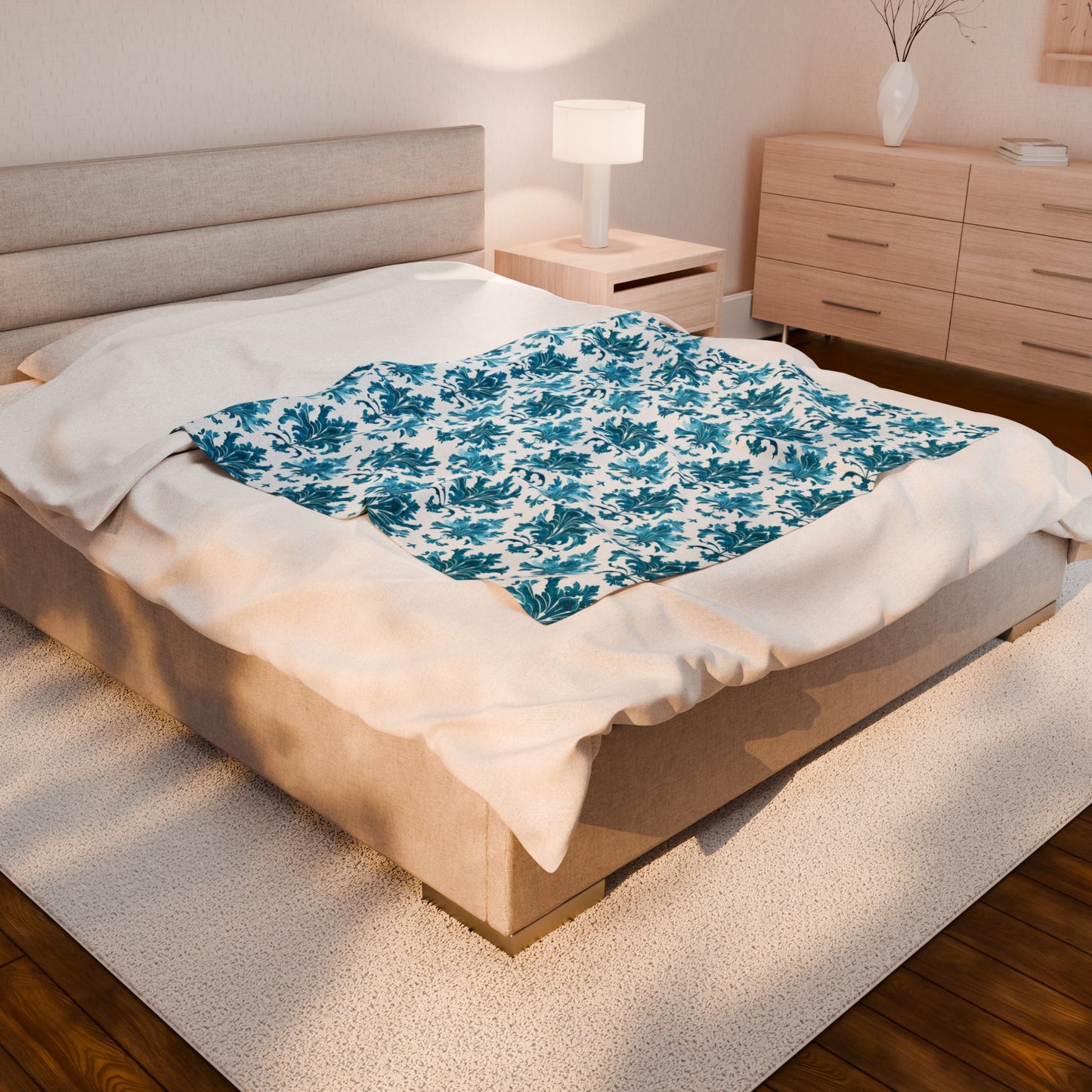 Luxury Velveteen Plush Blanket - Elegant Aqua Design for Cozy Living