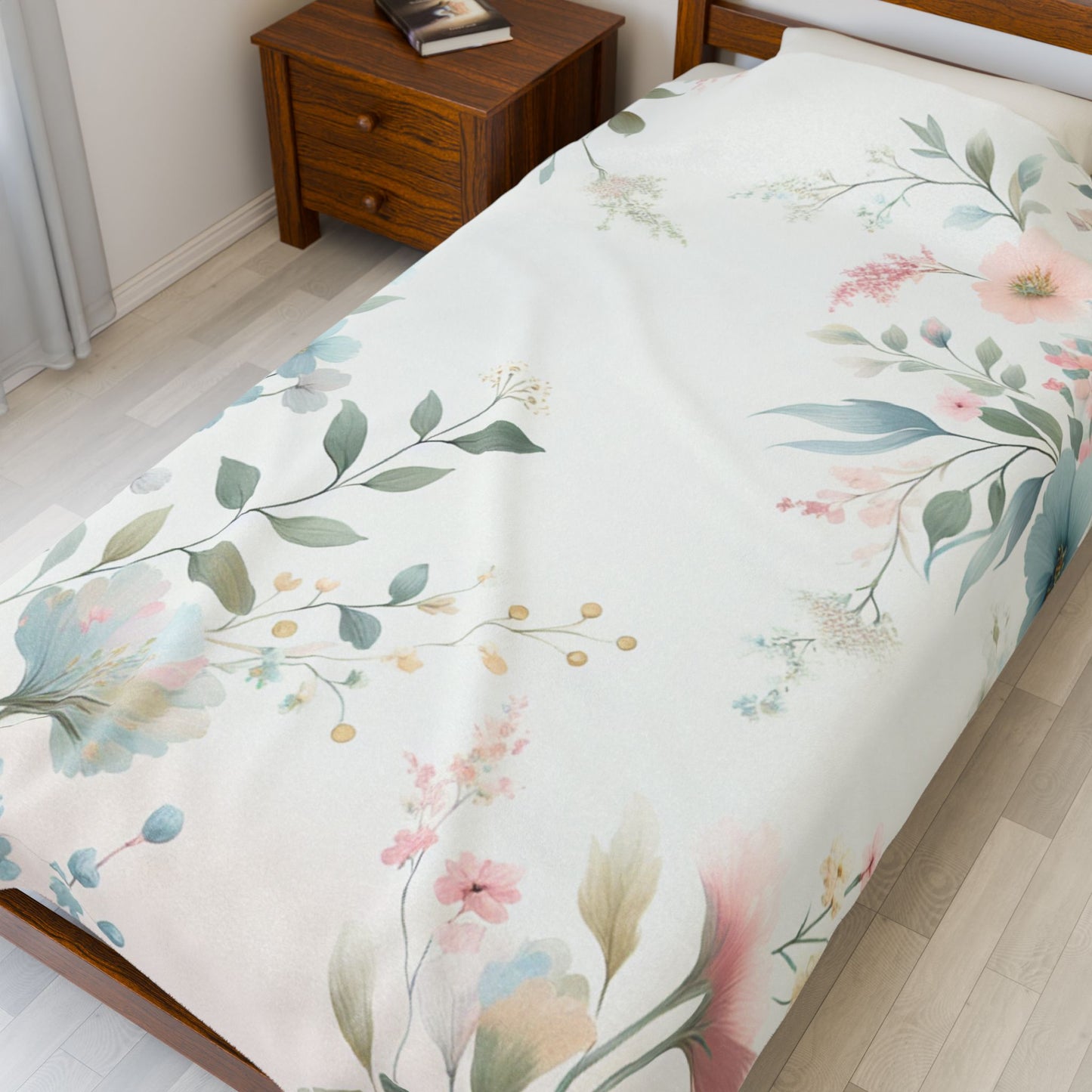 Cozy Floral Velveteen Plush Blanket | Soft Throw for Home Decor & Comfort