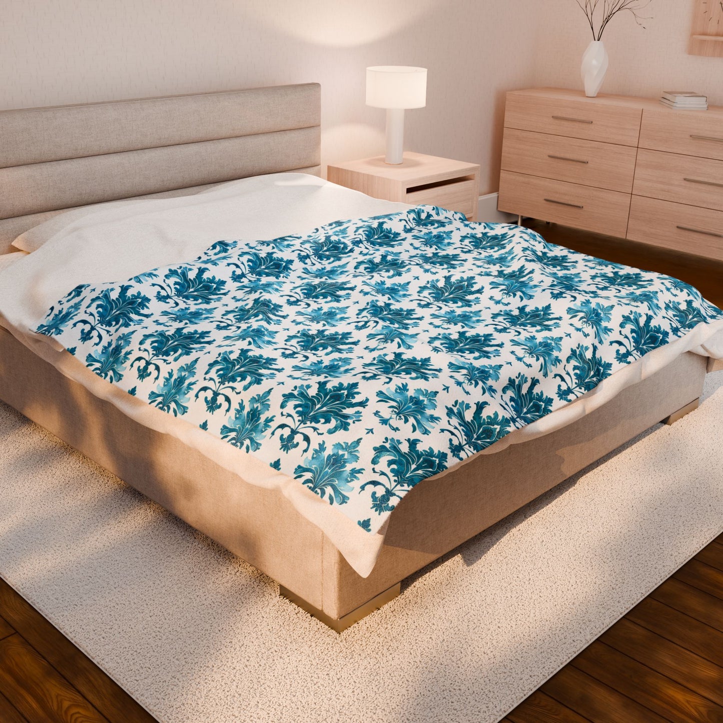 Luxury Velveteen Plush Blanket - Elegant Aqua Design for Cozy Living