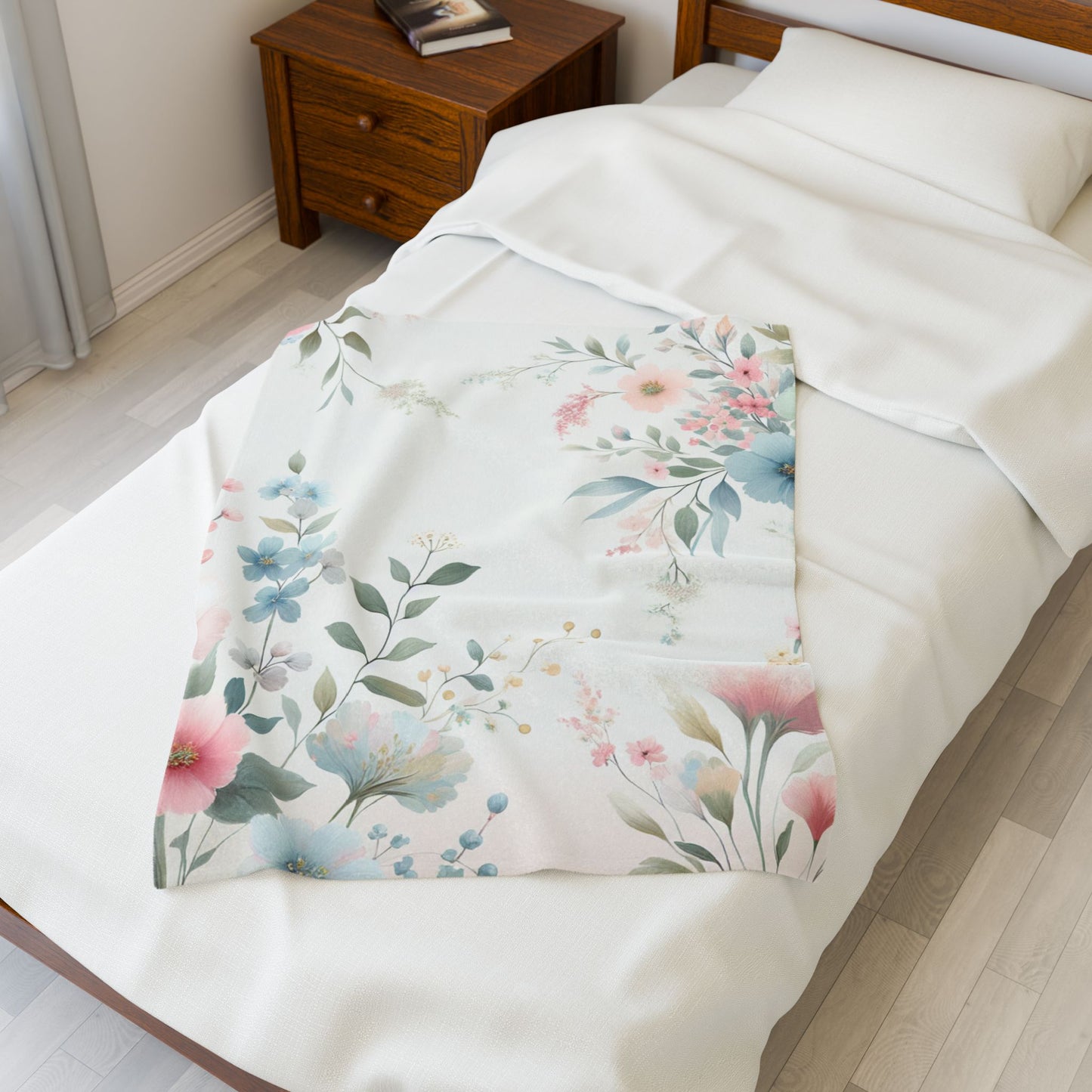 Cozy Floral Velveteen Plush Blanket | Soft Throw for Home Decor & Comfort