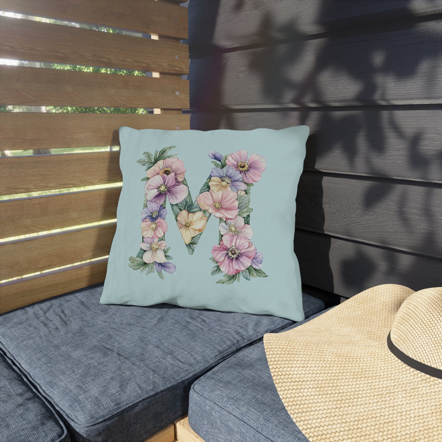 "M for Mum" Initial Outdoor Pillow - Stylish Home Decor