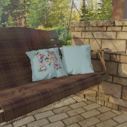 "M for Mum" Initial Outdoor Pillow - Stylish Home Decor