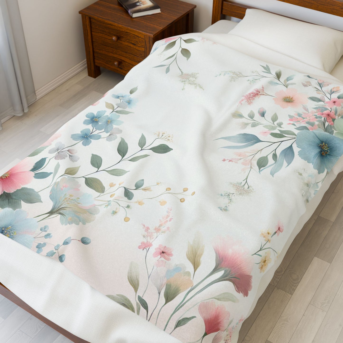 Cozy Floral Velveteen Plush Blanket | Soft Throw for Home Decor & Comfort